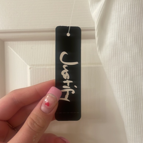 White Ribbed Top - Picture 4 of 5